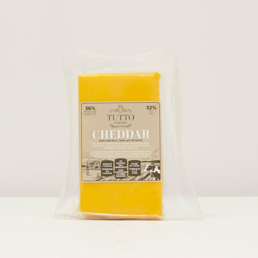 Tutto Cheddar cheese